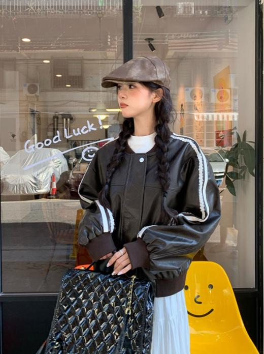 疯狂心动🔥秋日必入‼️这皮衣把秋日浪漫穿身上了🌟【AUChris美拉德色休闲百搭皮衣外套】🙋实穿又显白❗️经典版型 + 百搭实穿，皮衣控闭眼冲就对了✌ 商品图1