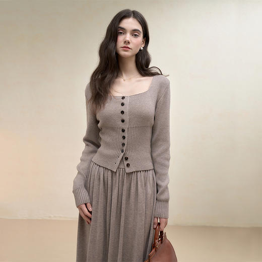 西遇法式气质方领单排扣针织衫女秋季正肩收腰显瘦长袖上衣V3251230 商品图4