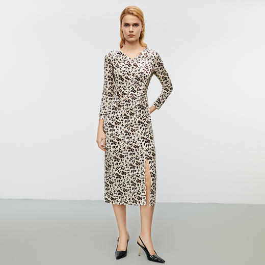 EITIE爱特爱气质V领收腰显瘦通勤百搭开叉印花连衣裙秋季新款7907633 商品图3