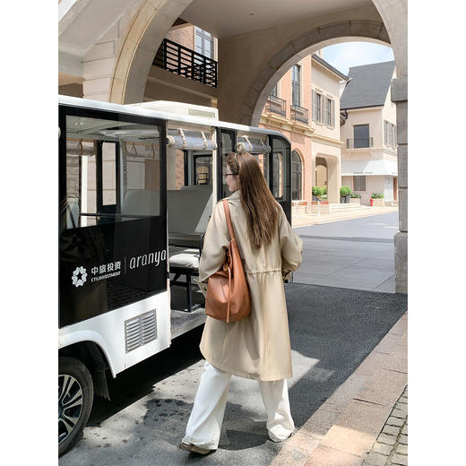 <曾小咸推荐>现货秒杀！微信超特价！收腰短款风衣外套 日常329.99 立减170 秒杀159.99！长款秒杀169.99！白色连衣裙秒杀99.99！ 商品图4