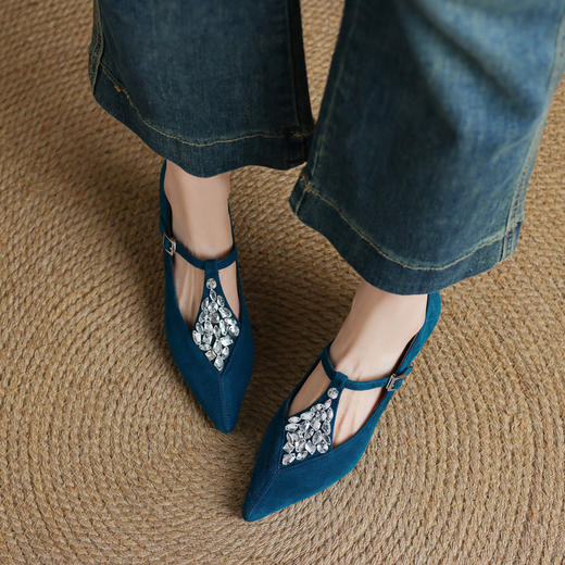 【预售5天】5cm中跟浅口单鞋春秋季新款尖头玛丽珍女鞋T字扣带时装女鞋JLY&18-603 商品图3