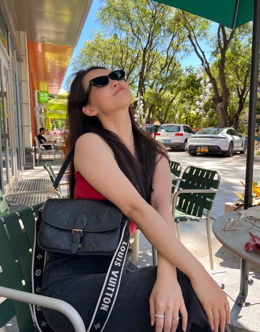 BT226-驴家Diane 可拆卸不可调节肩带钩扣开合压纹软粒面 牛皮革 法棍手提单肩包（BT*MM）7.31直播款 商品图2