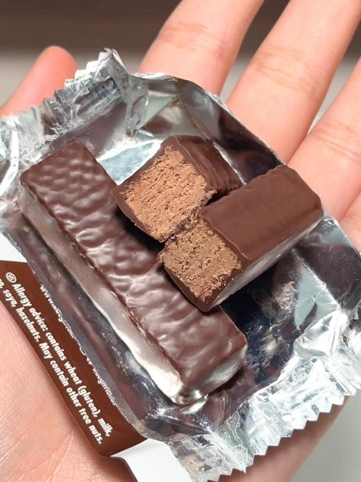 瑞士原装进口卡奇迷你巧克力威化饼干牛奶/迷你黑/特浓/椰子/榛子巧克力威化饼干5种口味随机发3包 商品图8