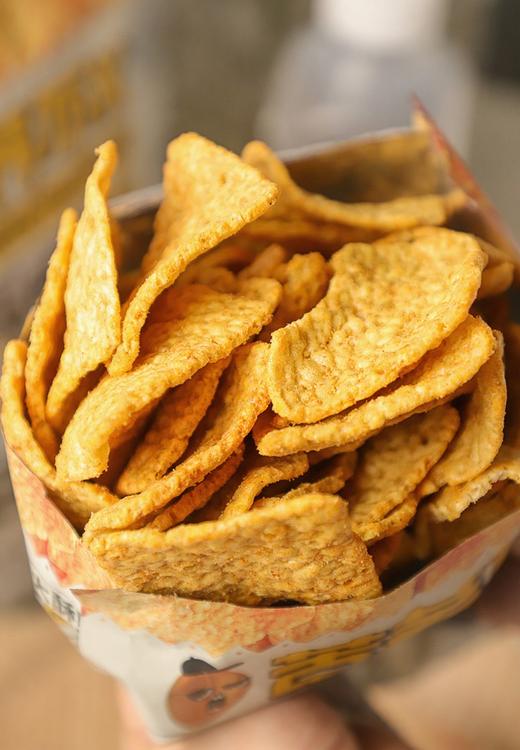 量大美味还实惠💰29.9秒杀9大袋【超火的香酥食者聪 苦荞片】🥳香酥松脆掉渣，比薯片还好吃😍口口嘎嘎脆越嚼越香😋😋 ✅精选优质苦荞麦，超浓郁苦荞香💯每一片都裹满了苦荞粉，金黄诱人✨ 商品图7