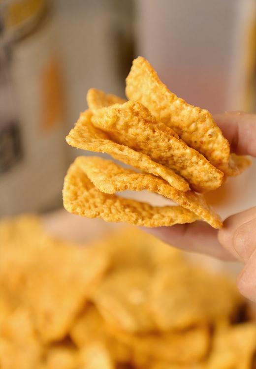 量大美味还实惠💰29.9秒杀9大袋【超火的香酥食者聪 苦荞片】🥳香酥松脆掉渣，比薯片还好吃😍口口嘎嘎脆越嚼越香😋😋 ✅精选优质苦荞麦，超浓郁苦荞香💯每一片都裹满了苦荞粉，金黄诱人✨ 商品图14