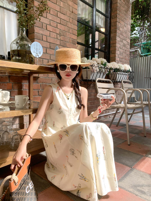 <曾小咸推荐>现货秒杀！最后一波 ！抢到赚到！浪漫度假风绣花无袖连衣裙 日常229.99 立减90 秒杀139.99！ 商品图10