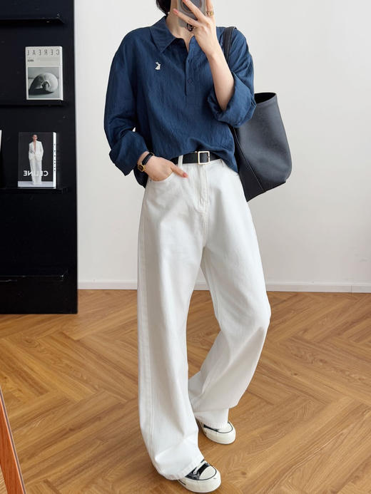 💕【早秋新品】仟梓赫 极简Polo领小兔刺绣衬衫🌈爆卖4600+🌟一上身就沦陷了❗️ 🌸怎么会有这么舒服又显瘦的神仙单品❗️上班穿得体，逛街穿时髦❗️空调房里不冷，大太阳下不闷，是早秋的万能战 商品图3