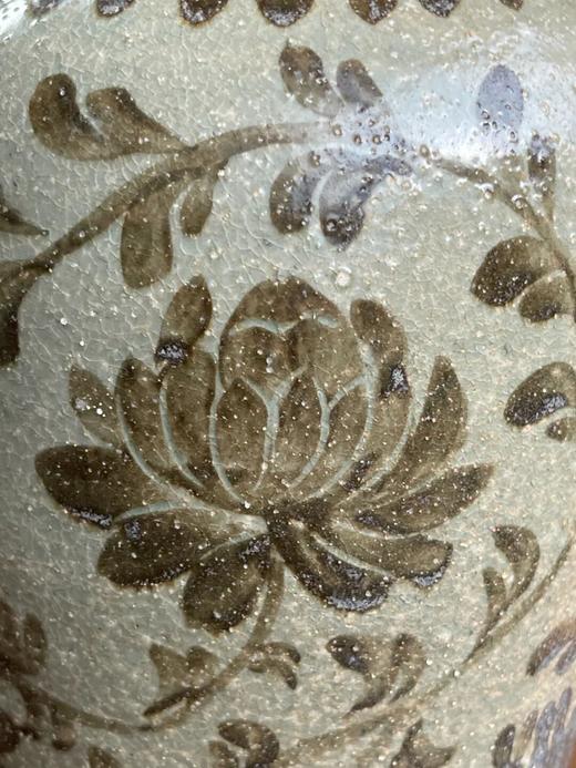 褐绘缠枝莲花纹青瓷梅瓶，顺丰包邮 商品图4