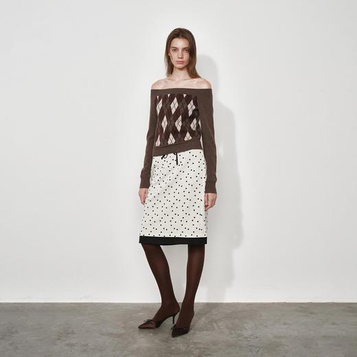 1.15上午10点8.8折！NUTH美利奴羊毛格纹撞色长袖一字领露肩短款针织毛衣女 商品图2