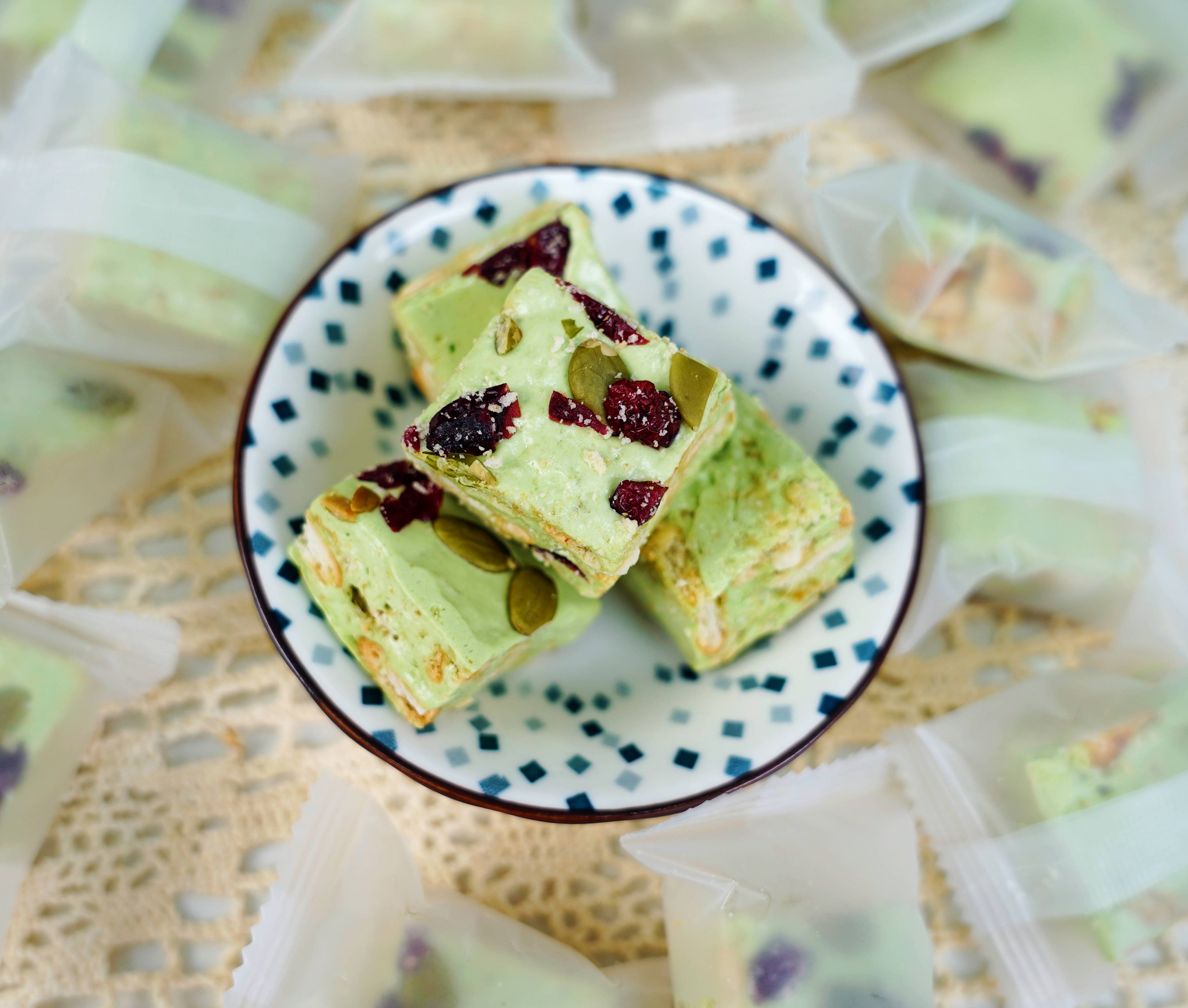 贵州铜仁【抹茶雪花酥】网红贵州铜仁抹茶雪花酥 正宗产地直供 抹茶香浓 每口都是茶香口感