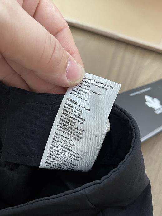 点此购买 迪桑特TRAINING系列防泼水女士运动长裤 37 329232 商品图13