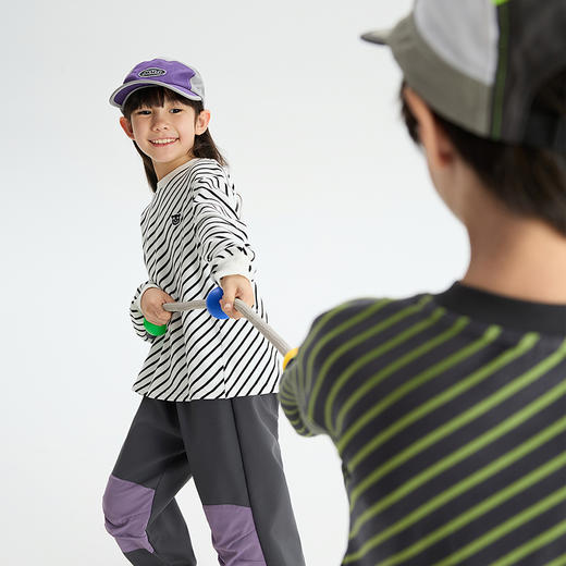 漫画家【条纹暖绒T】设计感斜向条纹内搭外穿暖绒打底长袖卫衣T 商品图1