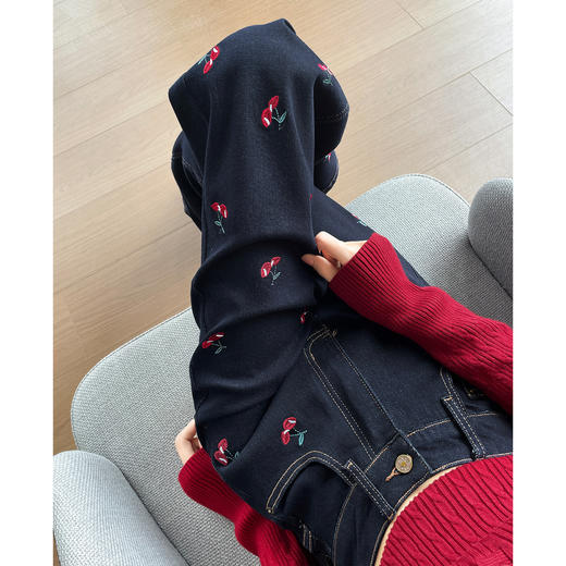 百媚生 刺绣阔腿牛仔裤女秋季高腰设计感樱桃绣花直筒裤子QYL-2237 商品图3