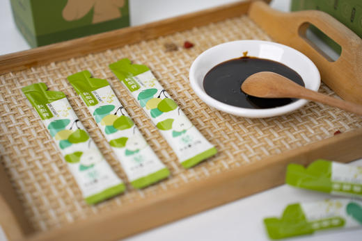 【四时饮品 | 陕西蒲城秦梨膏】精选优质蒲城酥梨，以及太行山散养蜂蜂蜜，辅以多种草木食材，经过传统工艺匠心熬制，膏体清亮，口感细腻顺滑，酸甜适中，家中四季常备~ 商品图2
