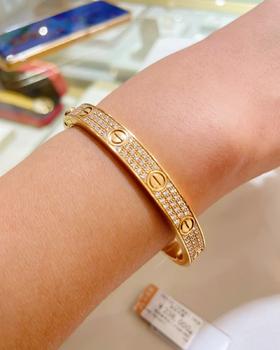 XK239-CARTIER卡地亚 LOVE系列 满天星 宽版 手镯 男女同款情侣款（XK）