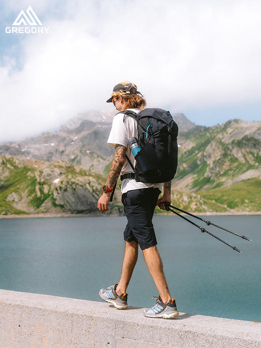 GREGORY格里高利 KIRO激麓 户外徒步旅行双肩包轻便冲顶登山背包 商品图2