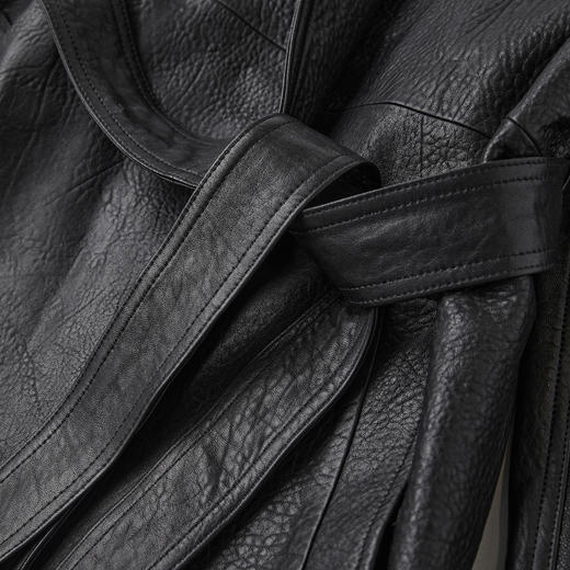 ROMI STUDIO“酷飒姿意”新西兰起泡肌理羊皮腰带皮风衣RWCAWG4874 商品图3