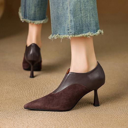 【预售5天】秋季欧美风时尚新款尖头细跟高跟拼接深口真皮单鞋子SLLK&sl-8130 商品图0
