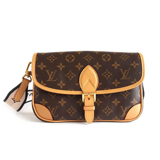 【98新】LV路易威登DIANE手袋M45985经典老花款黑肩带DIANE法棍单肩腋下包女士现售价：15800！300825NJS17 商品图0