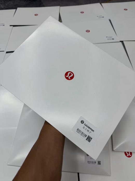 原单正品 lulu男/女款船袜棉浅口运动隐形夏季复古休闲短袜给你们搞到一批，纯原船袜! 正版礼盒包装一盒五双~ 
女款35-39，男款39-45 商品图10