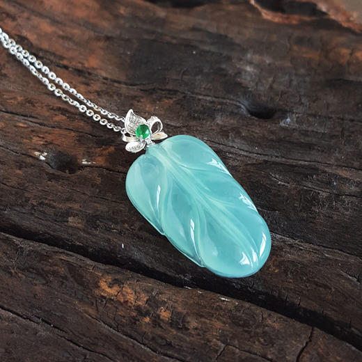 【天然正品】A货翡翠AU750白金镶钻镶天然细腻晴水冰种叶子（金枝玉叶）翡翠吊坠项链链长：45CM（长度可调节）女士现售价：580特价！180825NJT22 商品图2