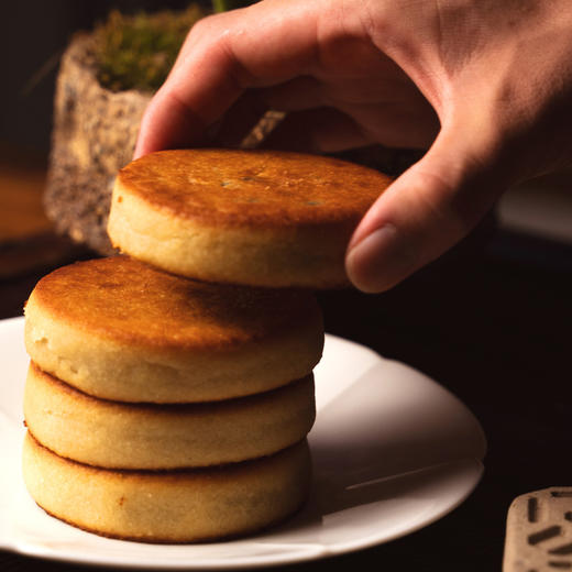 热卖！观徽 “徽州手作非遗月亮的饼” 中秋酥皮月饼 菜油/麻油/茶油 3种口味 500g*2盒 商品图8