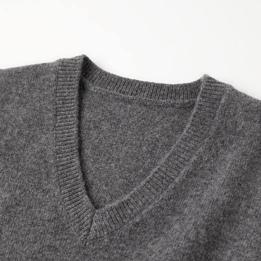 ROMI STUDIO“松弛有度”100%羊毛梭织褶皱卷边V领连衣裙RWCALT5726 商品图2