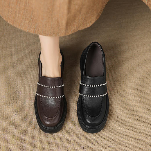 【预售5天】6cm小个子简约圆头珍珠深口粗跟厚底小皮鞋复古百搭单鞋AJ&JL-808 商品图1