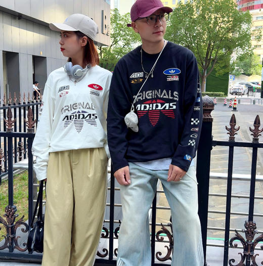 正品三叶草MOTO男女长袖卫衣T恤090201 商品图1