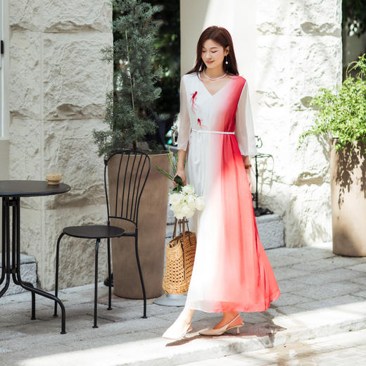 【林栖设计小店】【林栖推荐】锦鲤渐变色桑蚕丝连衣裙 夏季新款气质V领长裙N1953319 商品图6