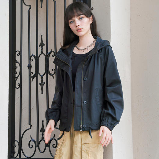 谜底连帽短款风衣外套女2025秋季新款休闲百搭宽松夹克257MW7844 商品图2