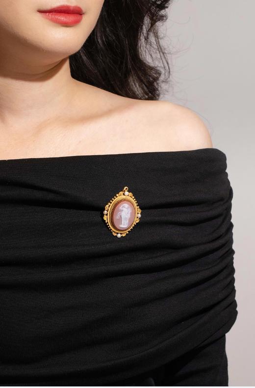 独角鹿西洋古董法国出品18K黄金镶嵌天然野生海水珍珠及古典女神主题卡梅奥玛瑙浮雕胸针 商品图1