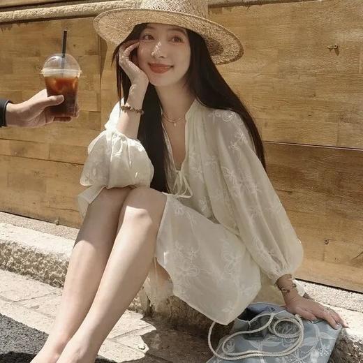 早秋天丝刺绣灯笼系带衫｜宽松慵懒的灯笼袖+系带设计，肉肉全被“温柔包裹” 商品图2