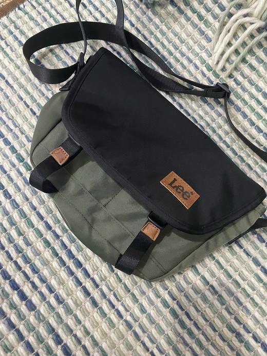 原单Lee时尚潮流斜挎包男女背包 户外休闲单肩包 大容量通勤邮差包 商品图5