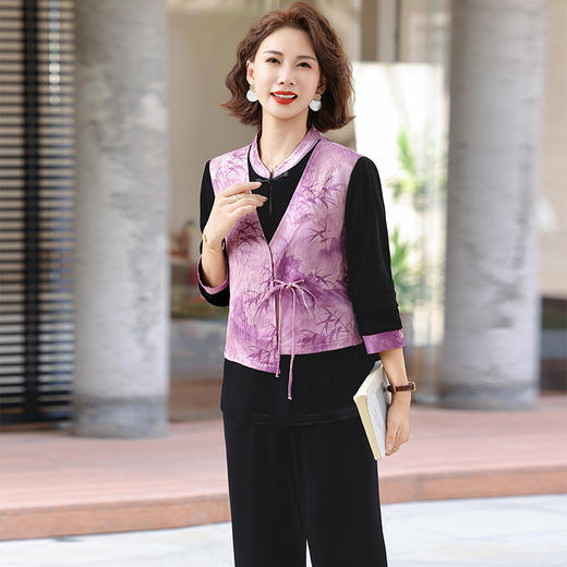 FW 2568新中式妈妈套装国风外套洋气金丝绒小衫 商品图3