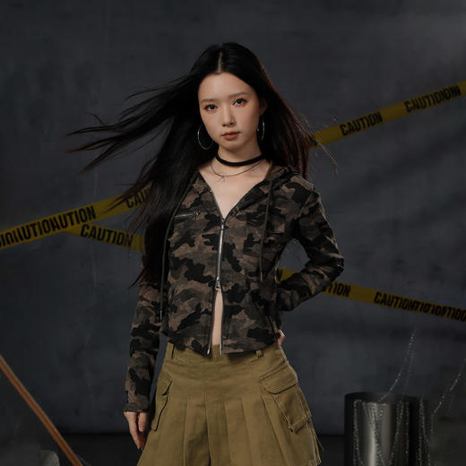 军事风连帽长袖T恤纪念日百货门店同款164702990 商品图0