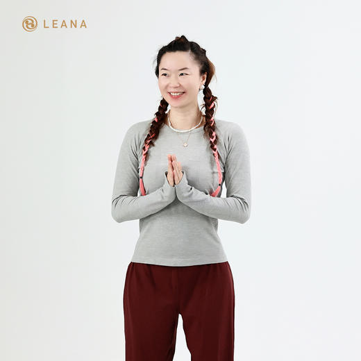 LEANA【无缝长袖】秋裸感立体修身长袖透气圆领瑜伽跑步运动上衣LN42002无胸垫 商品图8