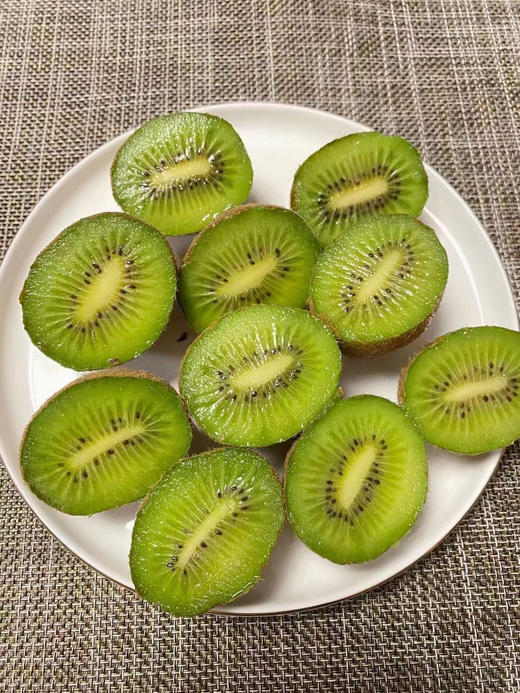 猕猴桃之都--陕西周至【25年头茬-特甜翠香猕猴桃】公认的“VC冠中之冠” ❗️产于天然氧吧 | 种植15年以上周至农户直供🛫不是所有翠香都叫特甜翠香 商品图3