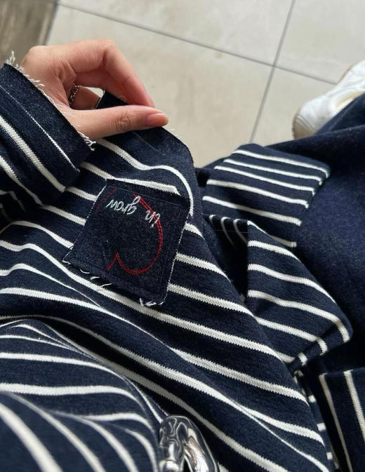 Celine同款条纹假两件卫衣09011 商品图1