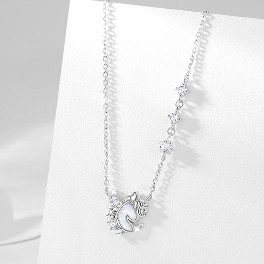 卡蒂罗/KADER 星芒独角兽项链 萌趣灵动精致浪漫梦幻轻奢简约设计锁骨链 璀璨吸睛氛围感百搭 商品图3