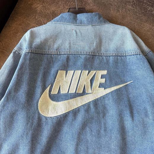 【要品质的来】 最新联名款 纽扣双口袋logo宽松休闲舒适翻领牛仔外套 各路大咖明星同款  男女同款 ！ 商品图10