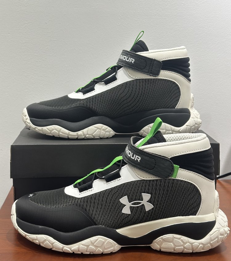 【超低价清仓，不退不换，直降550元】正品Under Armour安德玛儿童户外舒适加厚运动鞋，专柜价：699，秒S149，尺码可穿到40码，库存不多！手速抢，售完🈚2341503-1