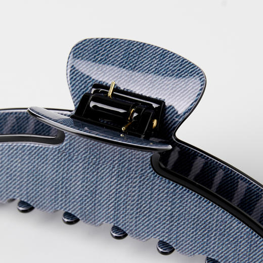 ROMI STUDIO“Cherry Kiss” 气质抛光蓝色鲨鱼发夹头饰RWCLP05950 商品图1