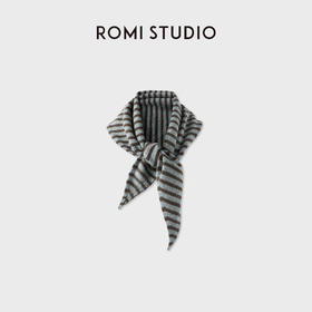 ROMI STUDIO“温雅气质”羊毛混纺立体浮雕纹理三角披肩 RWCAPT6231