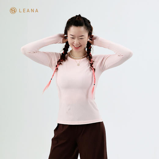 LEANA【无缝长袖】秋裸感立体修身长袖透气圆领瑜伽跑步运动上衣LN42002无胸垫 商品图10