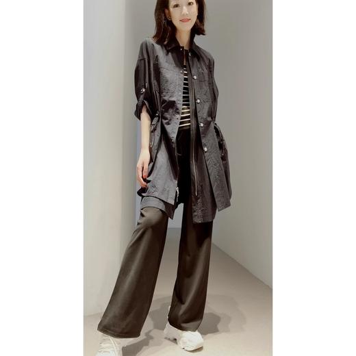 高定款！一片式剪裁真丝垂顺显瘦百搭空气裤 日本宾霸铜氨丝 微阔腿直筒裤，修身又显瘦，松紧高弹平整腰头，上身不鼓包，细竖条纹，随性垂顺，藏肉显瘦不松垮 商品图8