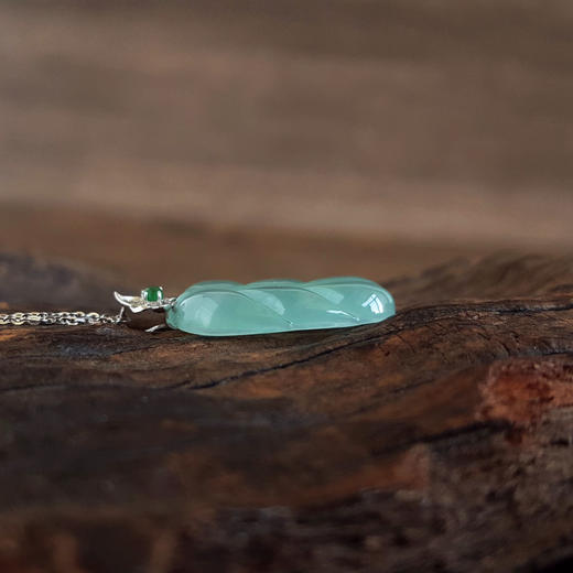 【天然正品】A货翡翠AU750白金镶钻镶天然细腻晴水冰种叶子（金枝玉叶）翡翠吊坠项链链长：45CM（长度可调节）女士现售价：580特价！180825NJT22 商品图5