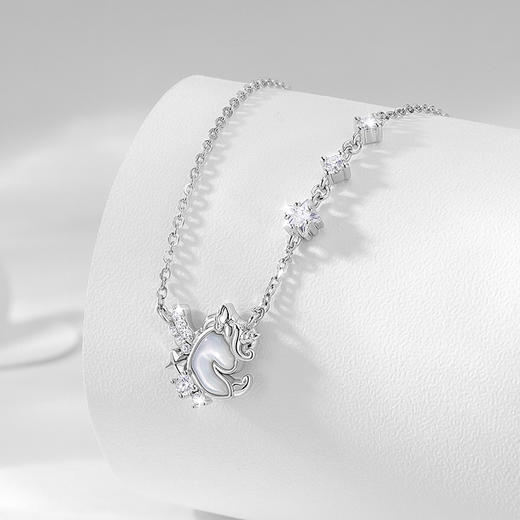 卡蒂罗/KADER 星芒独角兽项链 萌趣灵动精致浪漫梦幻轻奢简约设计锁骨链 璀璨吸睛氛围感百搭 商品图4