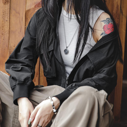 马登女装美式休闲短款机车飞行员夹克外套黑色复古上衣女秋季小众 商品图2