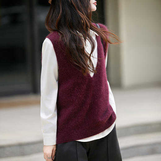 馥迦慵懒叠穿拉绒拉毛V领无缝羊毛马甲 商品图6